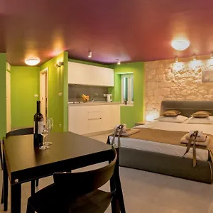  Apartamento Annie's Stone & Croacia