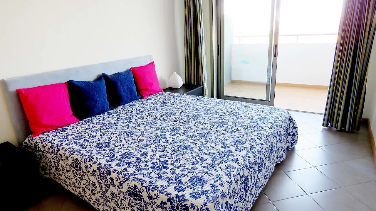 Praia Da Rocha Apartments بورتيماو