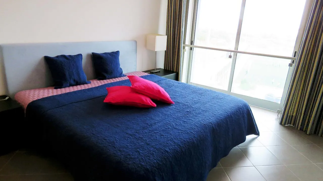 Praia Da Rocha Apartments بورتيماو